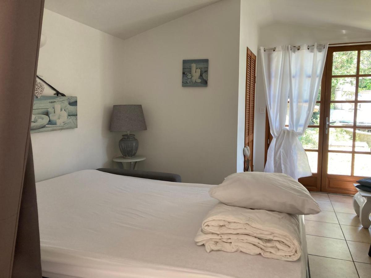Gite Encore Un Soir Hyères Exterior foto